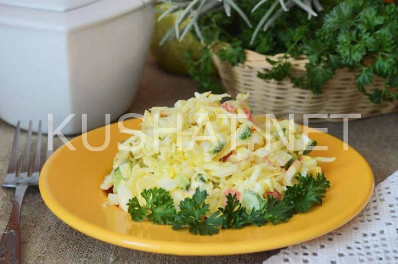 12_салат с капустой, крабовыми палочками и яйцами
