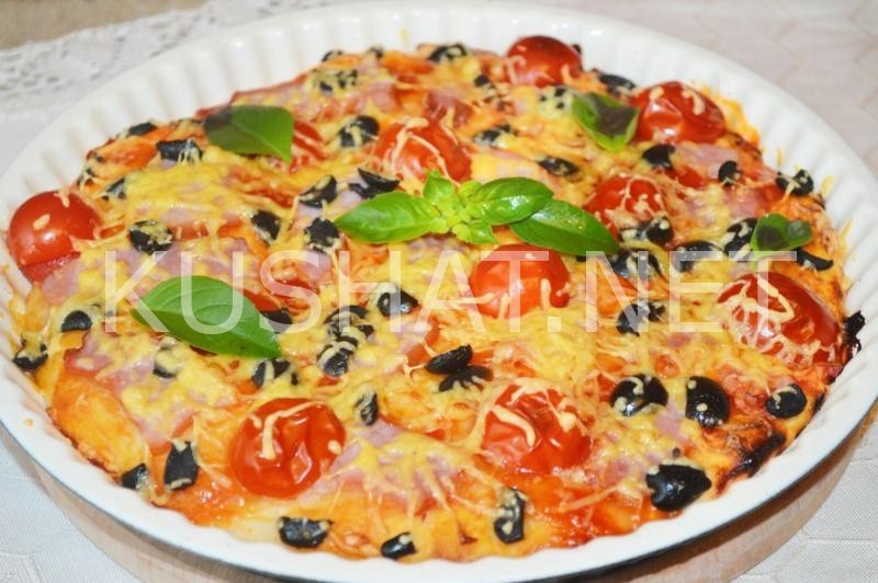 12_пицца с ветчиной, сыром и помидорами