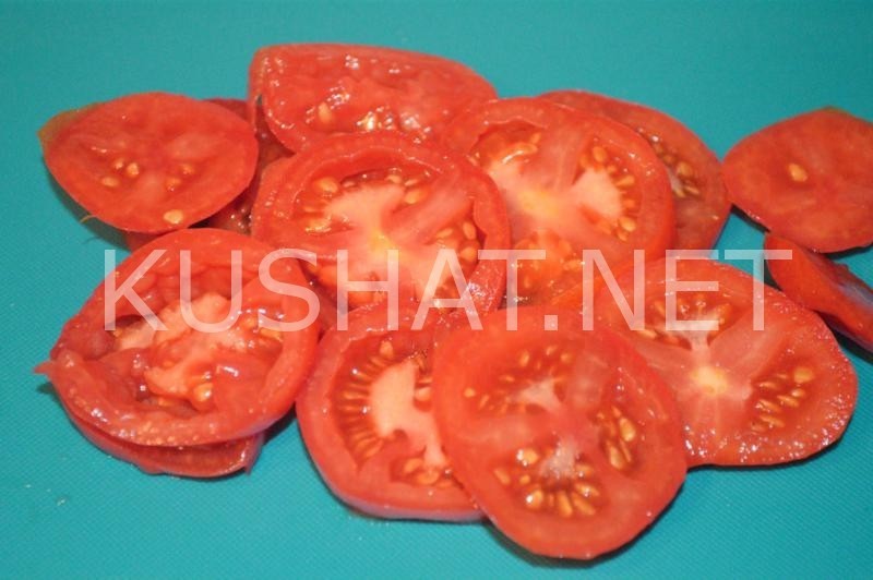 5_омлет с колбасой и помидорами