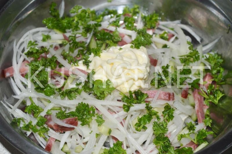 7_салат из редьки с колбасой и огурцами