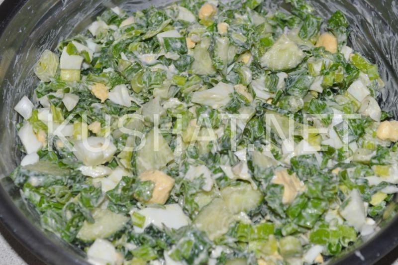 10_салат из зеленого лука с яйцами и огурцом