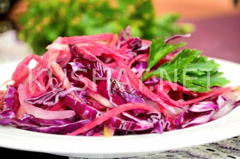 9_салат из краснокочанной капусты с колбасой и арбузной редькой