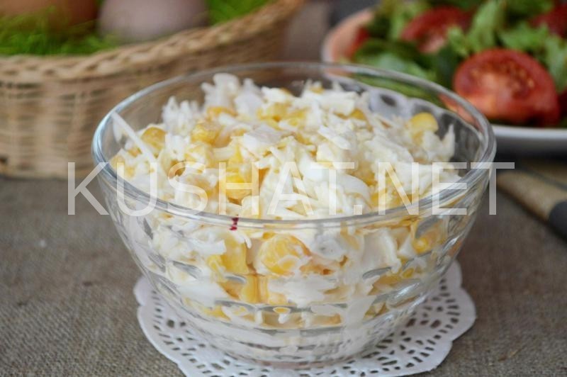 12_салат с кальмарами, кукурузой, яйцом и сыром