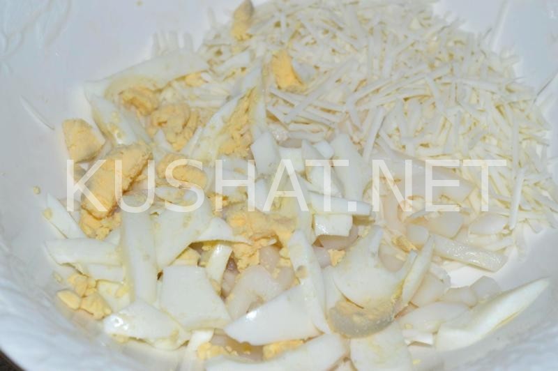 6_салат с кальмарами, кукурузой, яйцом и сыром