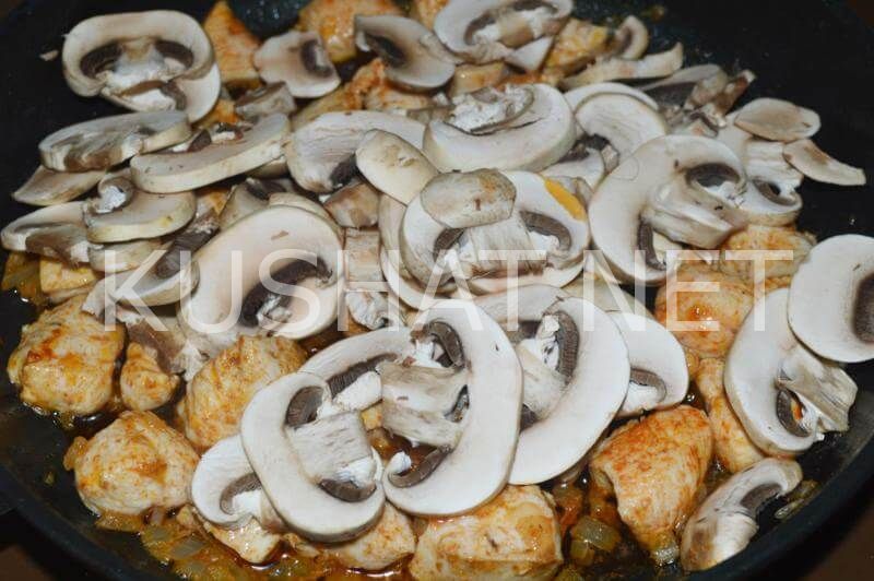 10_курица с грибами в сливочном соусе