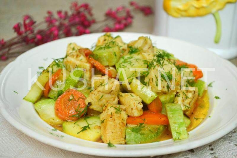 Как приготовить Кабачки тушеные с овощами на сковороде рецепт пошагово