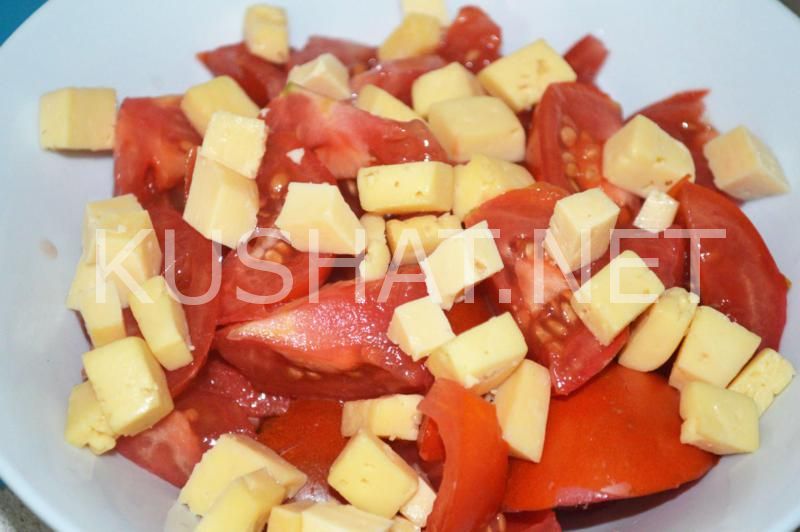 3_салат с сухариками, помидорами и сыром