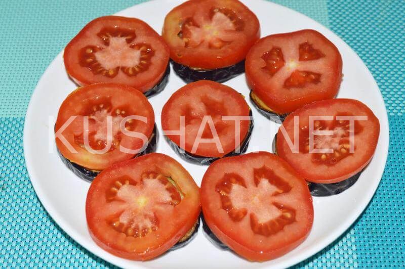 8_жареные баклажаны с помидорами и чесноком 