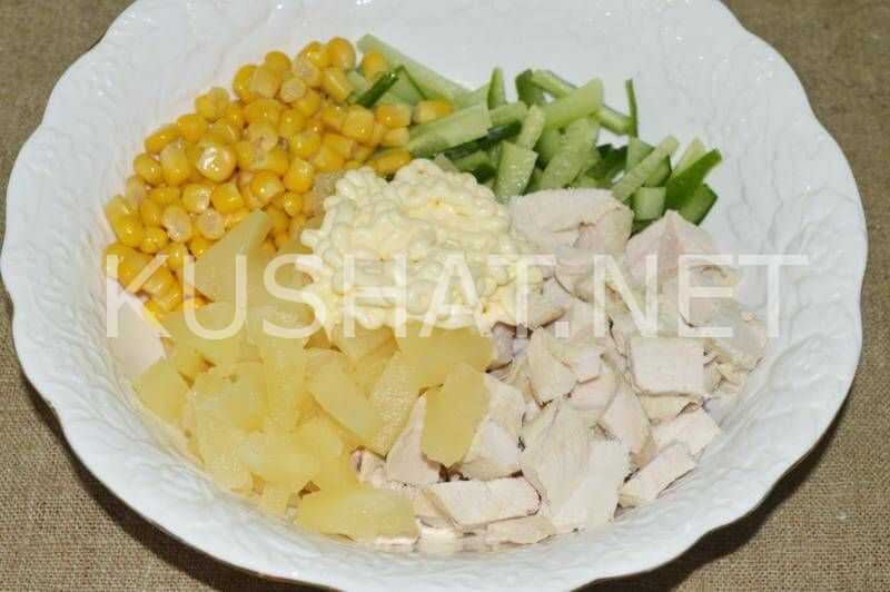 6_салат с курицей, ананасами и кукурузой