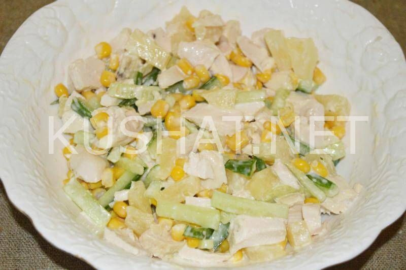 7_салат с курицей, ананасами и кукурузой