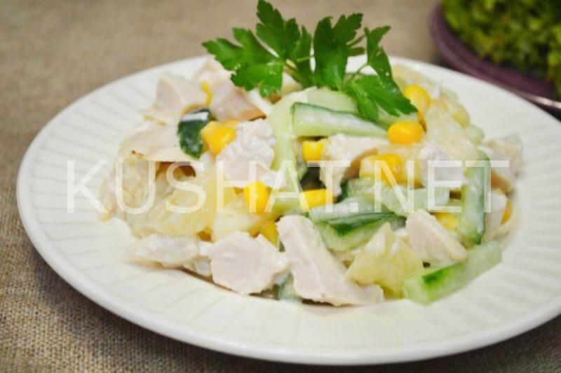 8_салат с курицей, ананасами и кукурузой