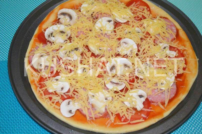 11_тонкая пицца с колбасой и грибами