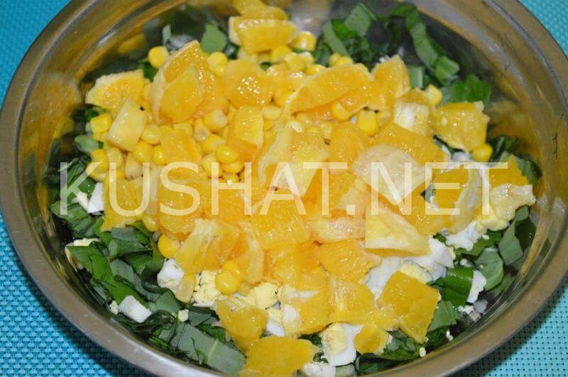 4_салат с черемшой, яйцом, апельсином и кукурузой