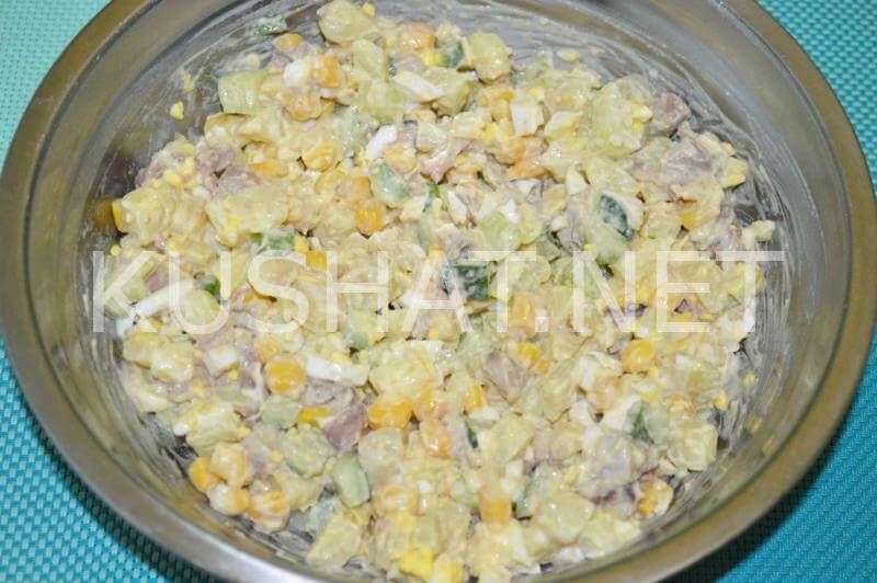 8_салат из печени трески с яйцом, огурцом и кукурузой