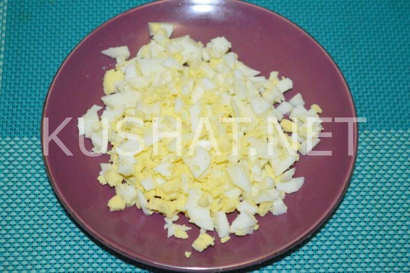 1_салат со шпинатом, ананасами и яйцом