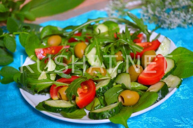 7_салат с рукколой и помидорами черри