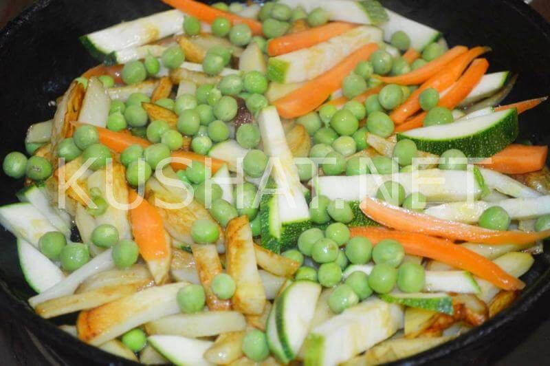 9_овощное рагу с кабачками, картошкой, помидорами и горошком