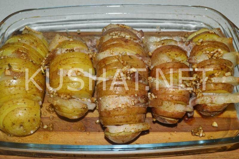10_картошка-гармошка с салом в духовке