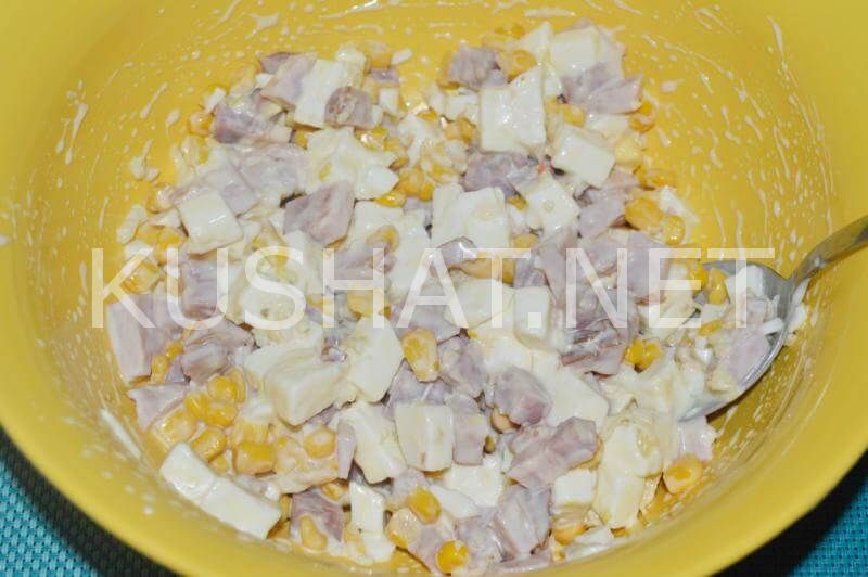8_салат с ветчиной, сыром и кукурузой