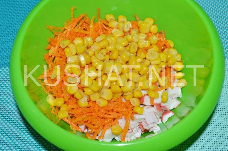 4_салат с крабовыми палочками, кукурузой и корейской морковью