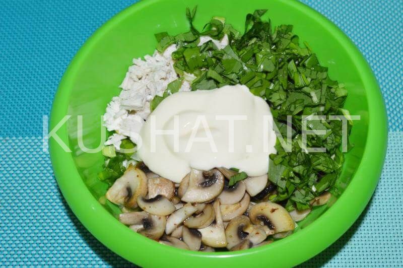 10_салат с курицей, грибами и кукурузой