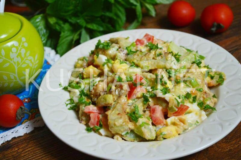 9_салат из кабачков с яйцом и помидорами