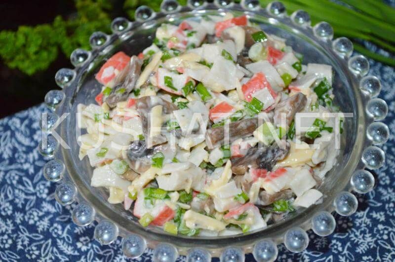 10_салат с крабовыми палочками и грибами